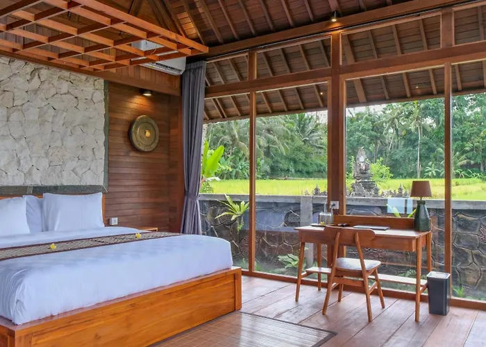 Villa Sanis House