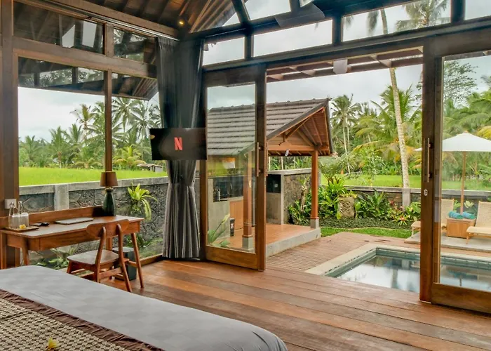 Sanis House Villa *