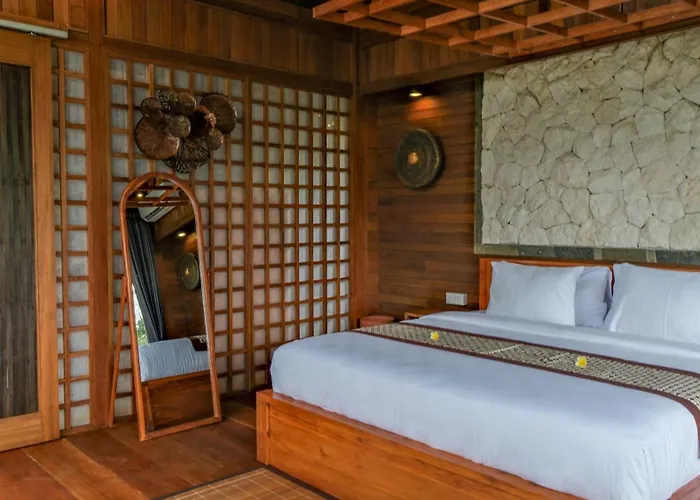 Sanis House * Penginyahan